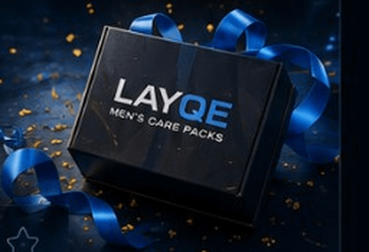 علبة هدية LAYQE بشريط أزرق